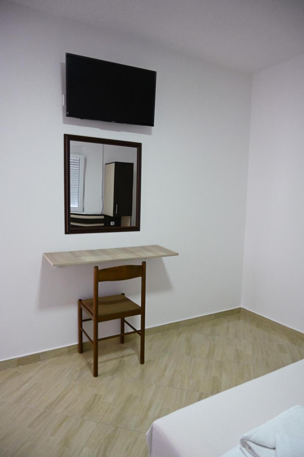 Vukli Apartments Ulcinj Exteriör bild